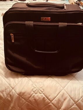 Samsonite Black Laptop Briefcase with Front Pocket